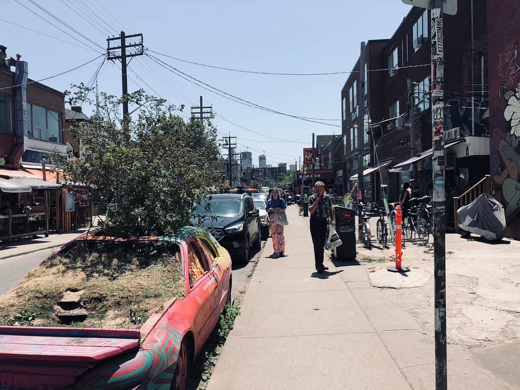 Independent Boutiques & Shops