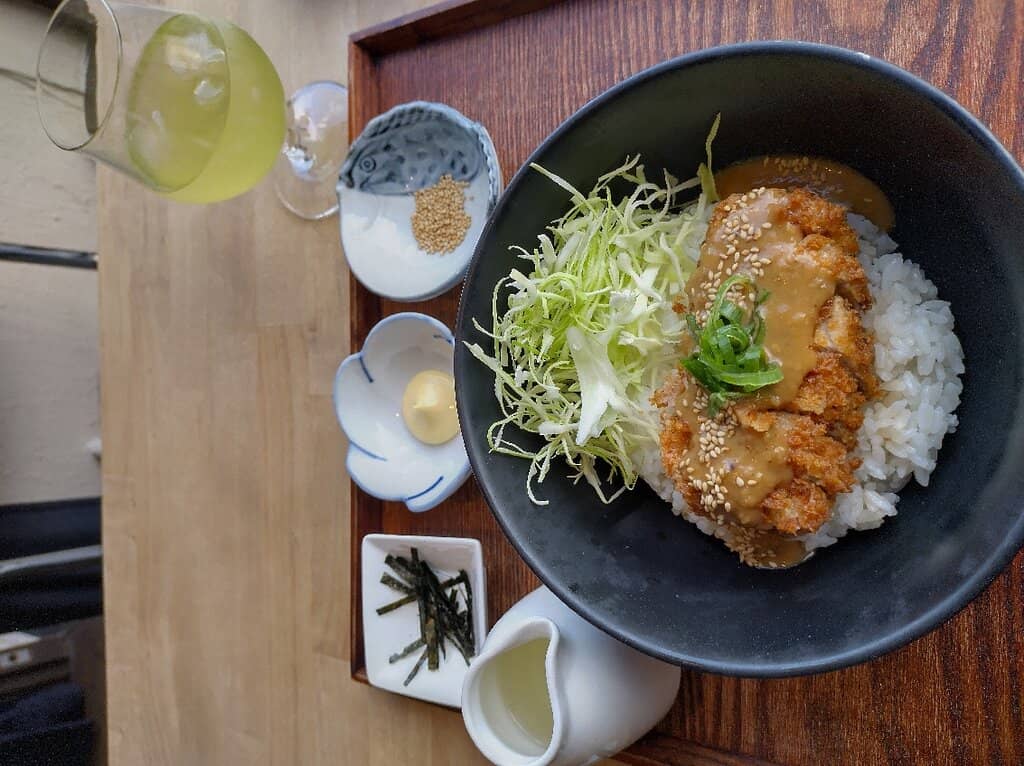 Fresh Sashimi & Appetizers