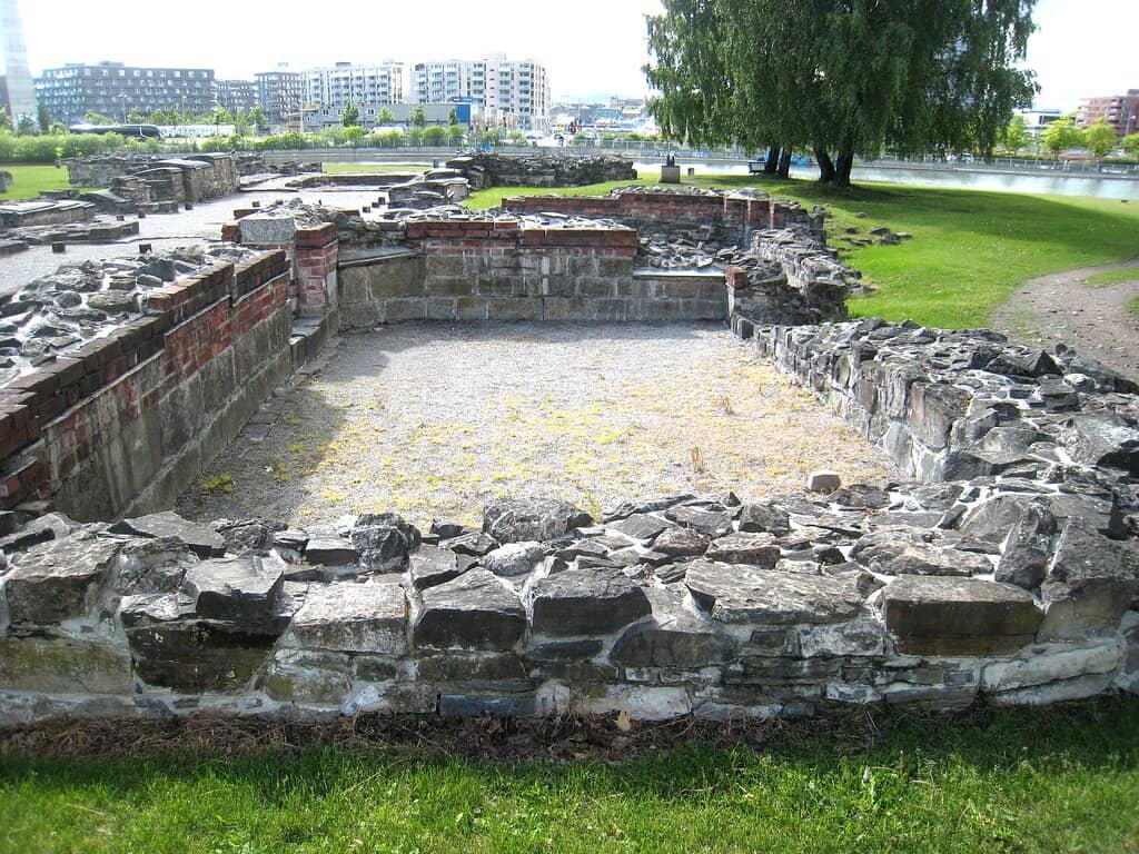 Frozen Lake (Winter)