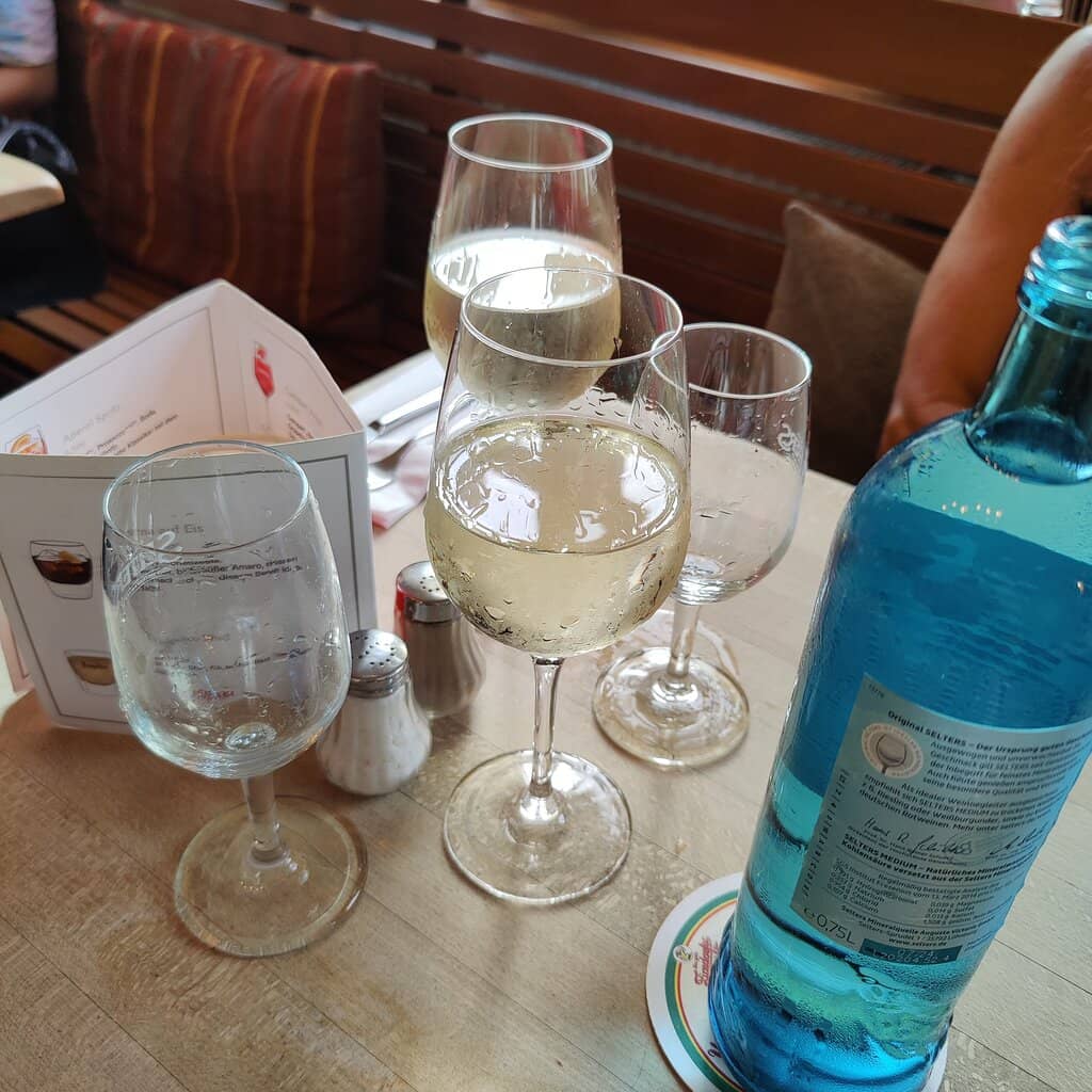 Cozy Atmosphere & Friendly Service