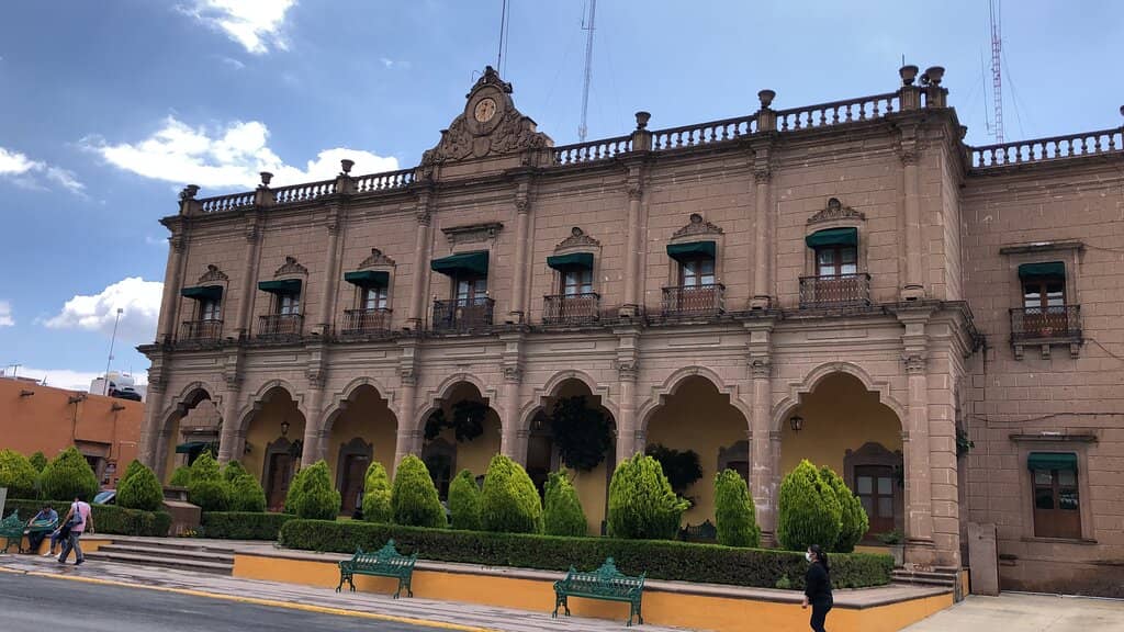 Tranquil Lake Reflections