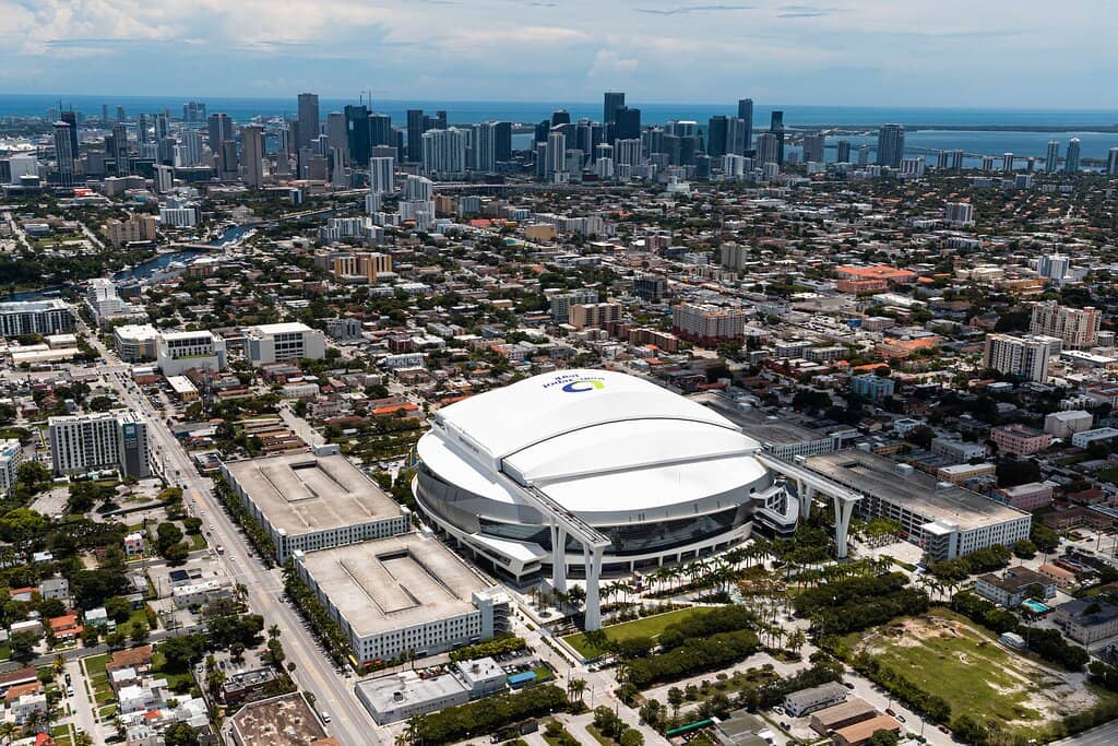 The Bullpen Bar & Grill
