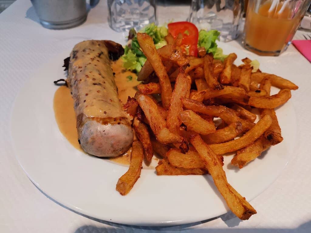 Sausage with Mustard Sauce