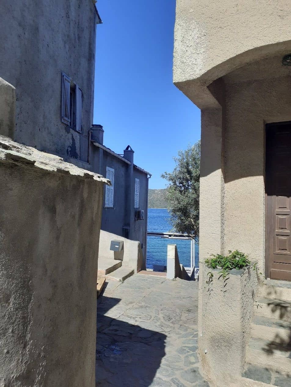 Picturesque Town Access