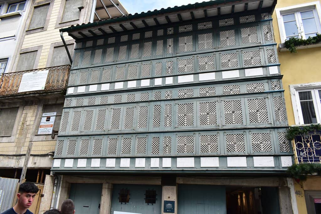 Lattice-Wood Facade
