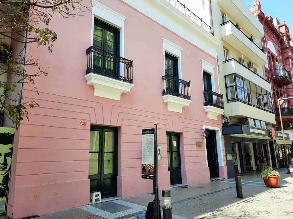 Lola Mora Collection