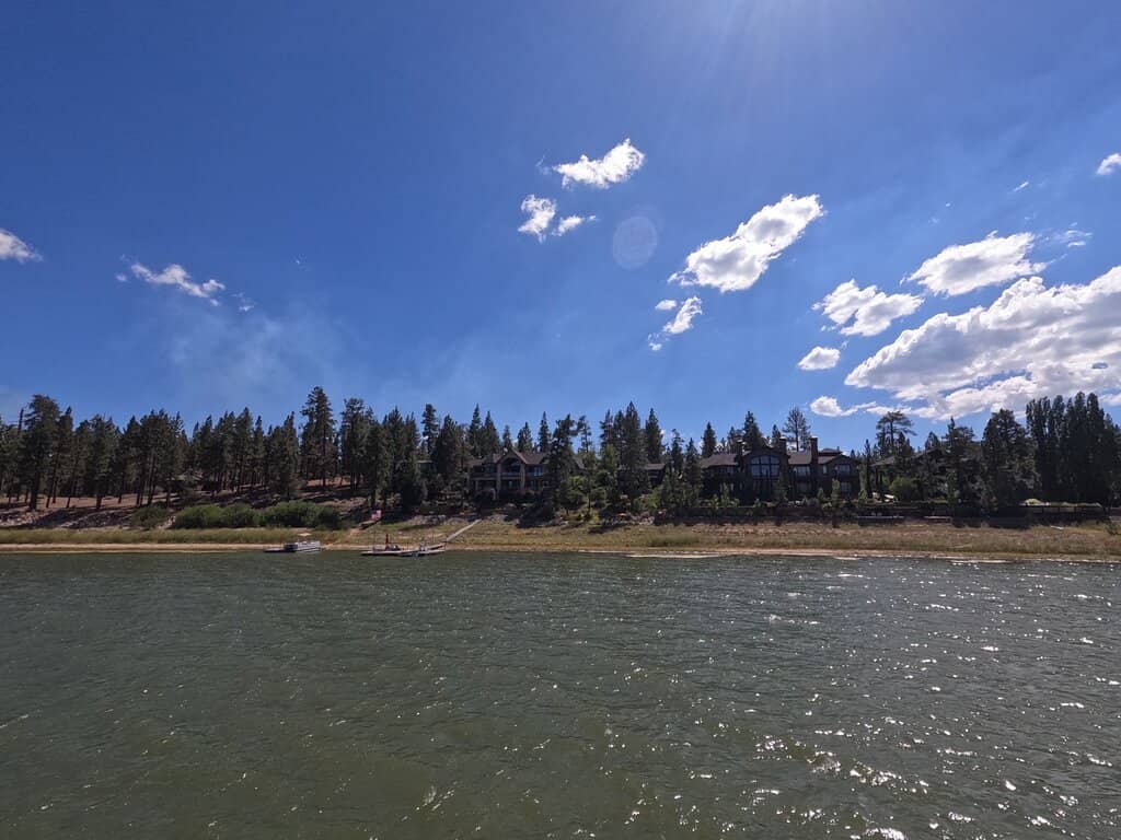 Relaxing Lake Tour