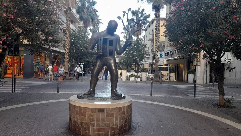 Piazza Giorgini