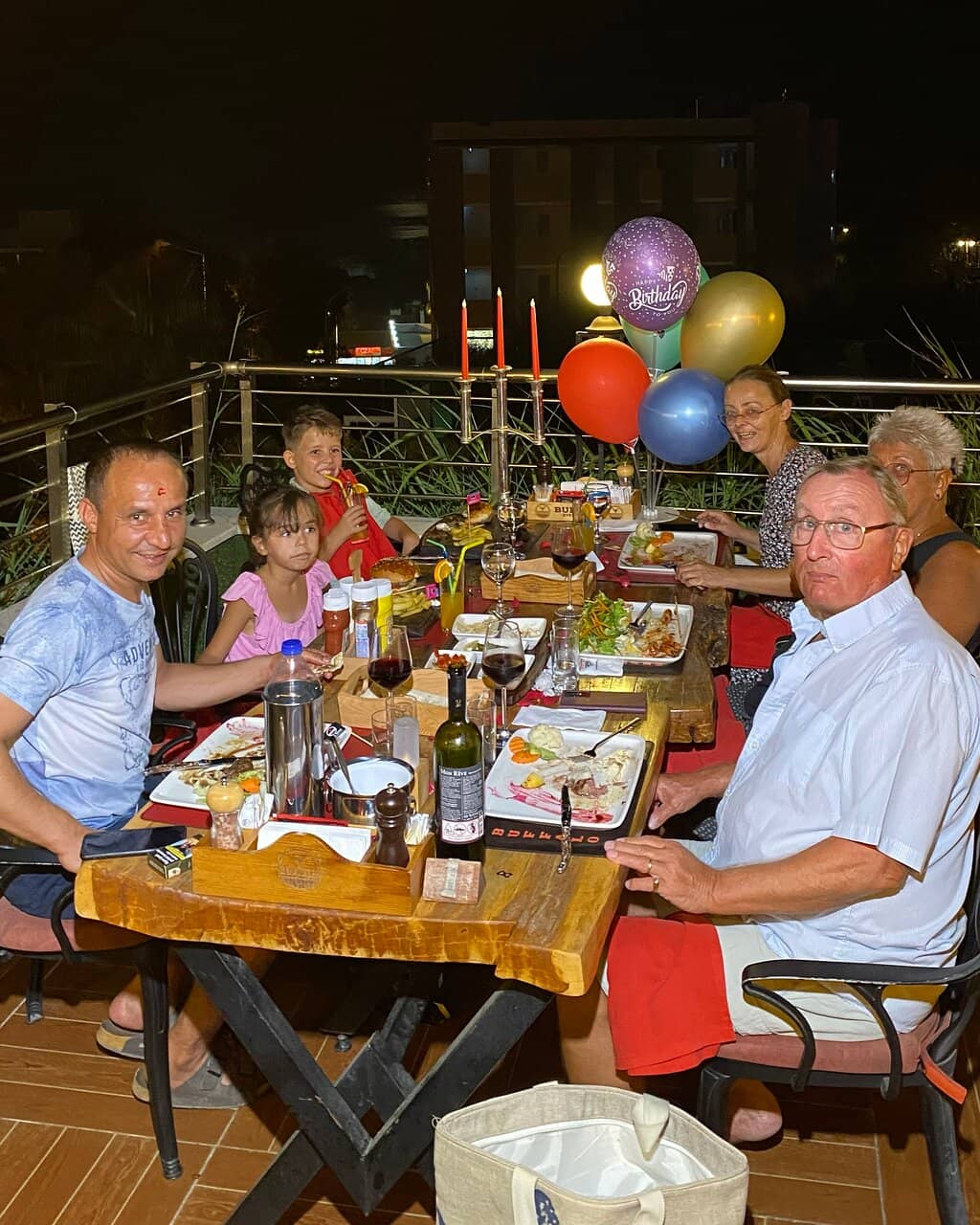 Vibrant Turkish Entertainment