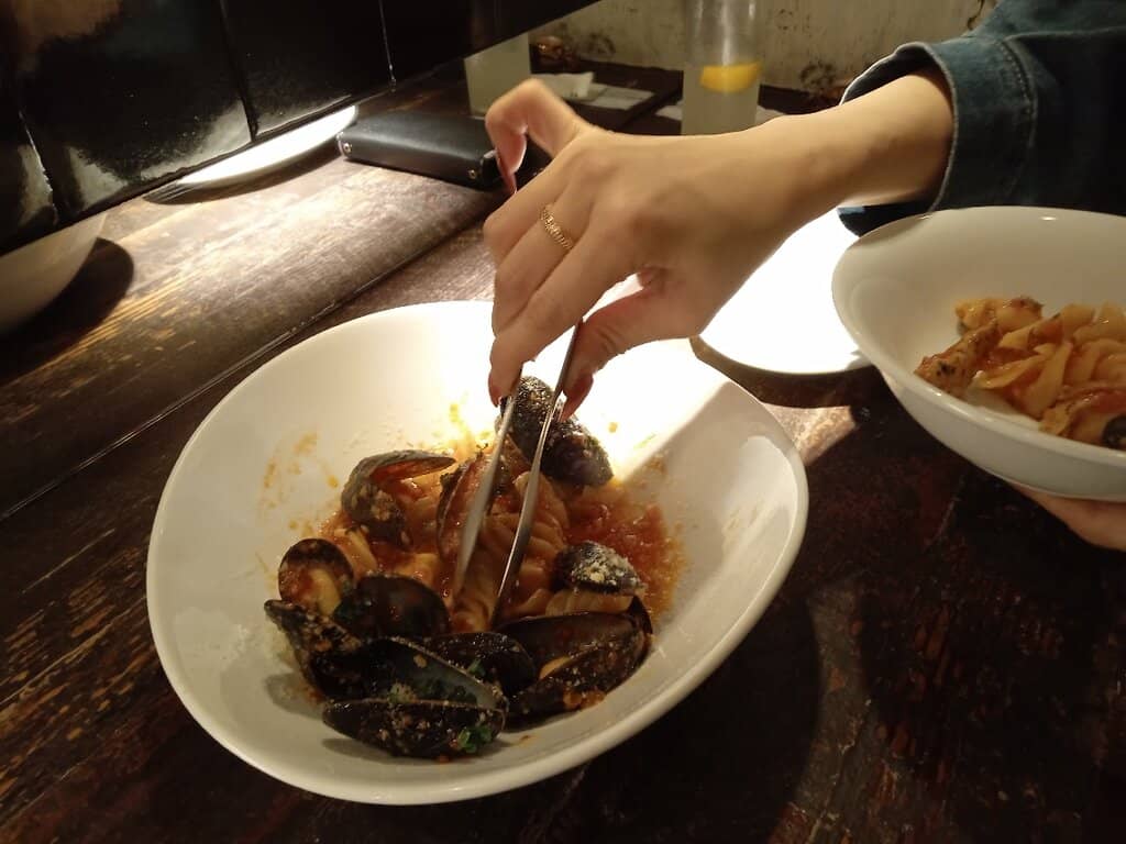 Cozy & Stylish Ambiance