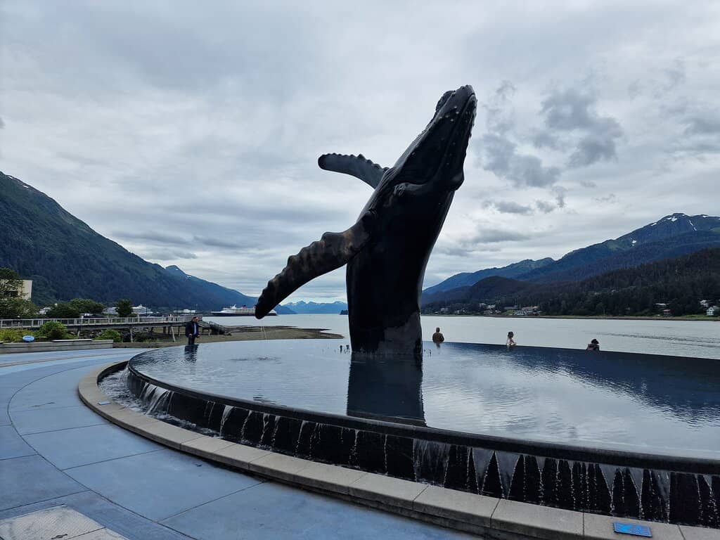 Mendenhall Glacier & Nugget Falls
