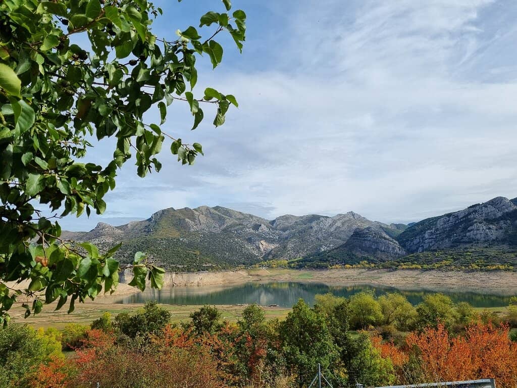Barrios de Luna Dam