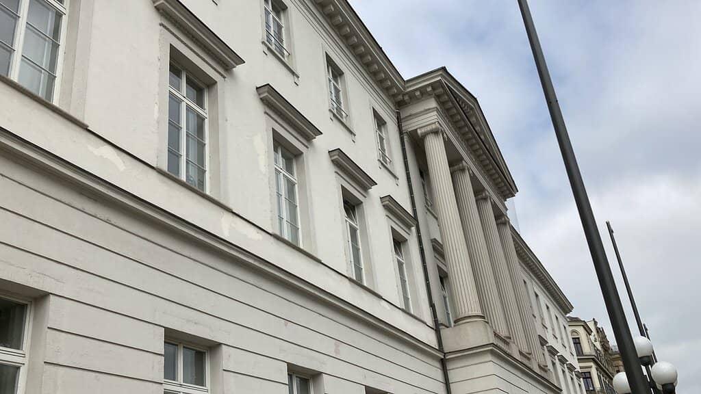 Weekend Cafe Experience