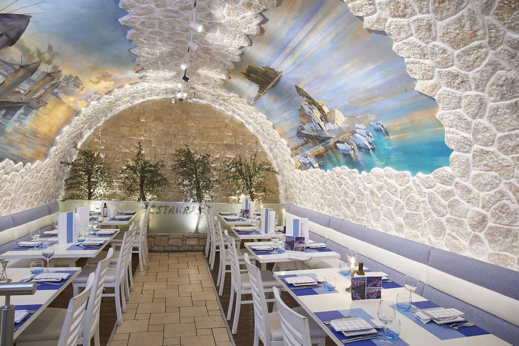 Lively Plate Smashing & Nightclub