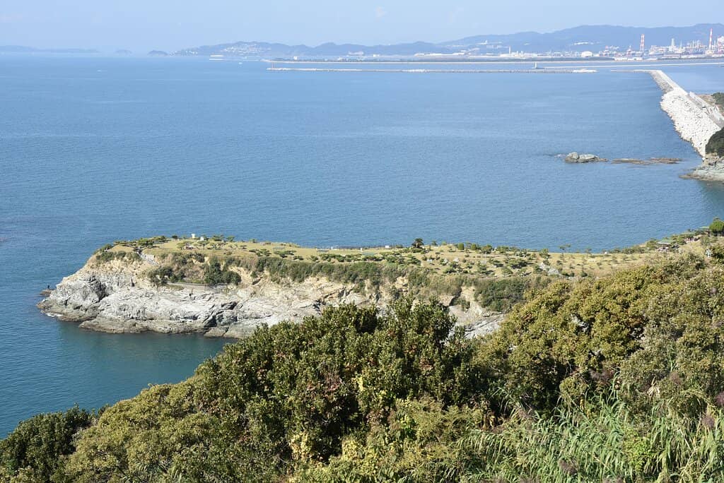 Panoramic Ocean Vistas