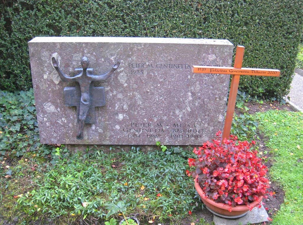 Artistic Sculptures and Mausoleums