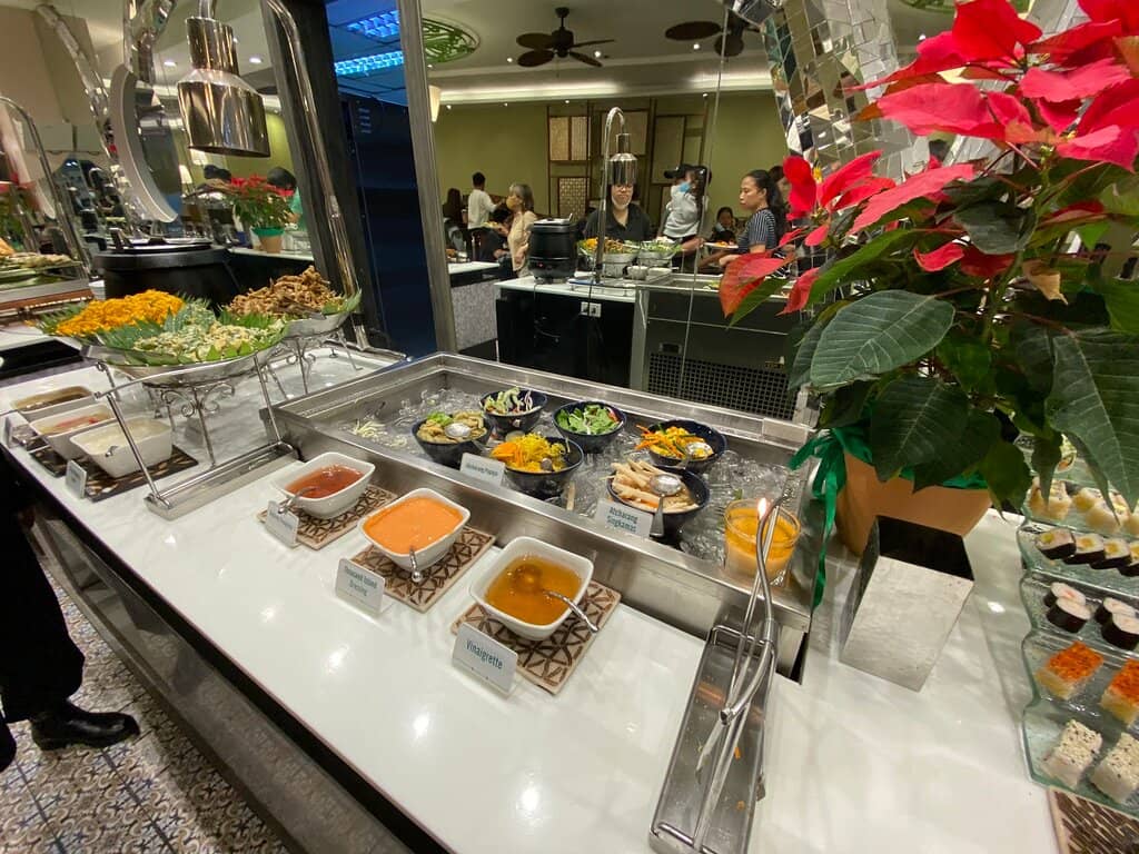 Welcoming Ambiance and Service