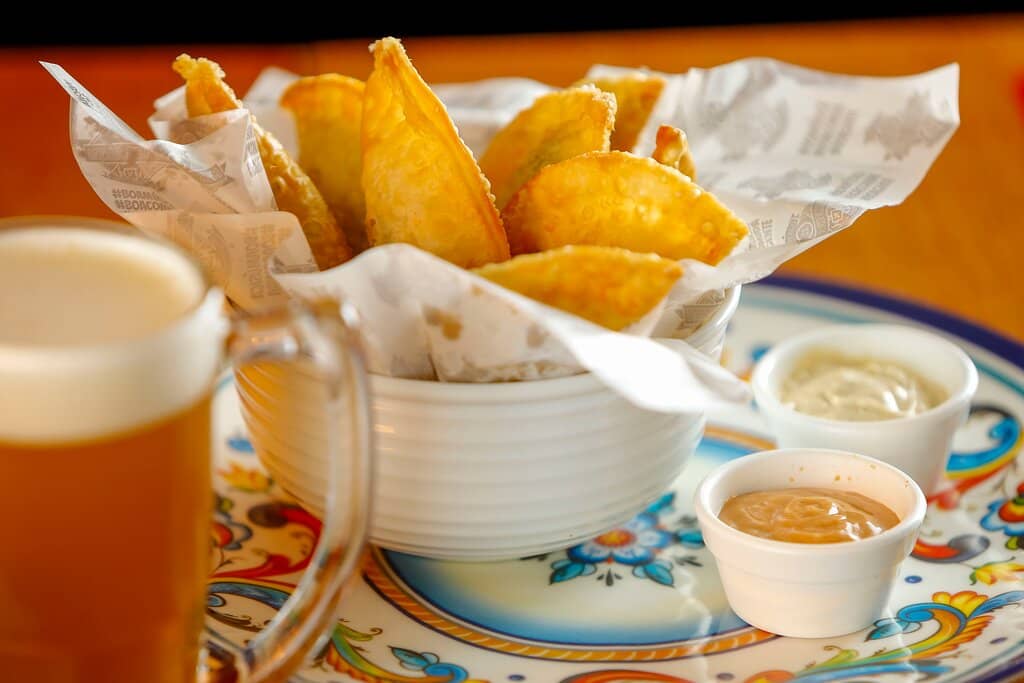 Traditional Boteco Ambiance with Artistic Flair