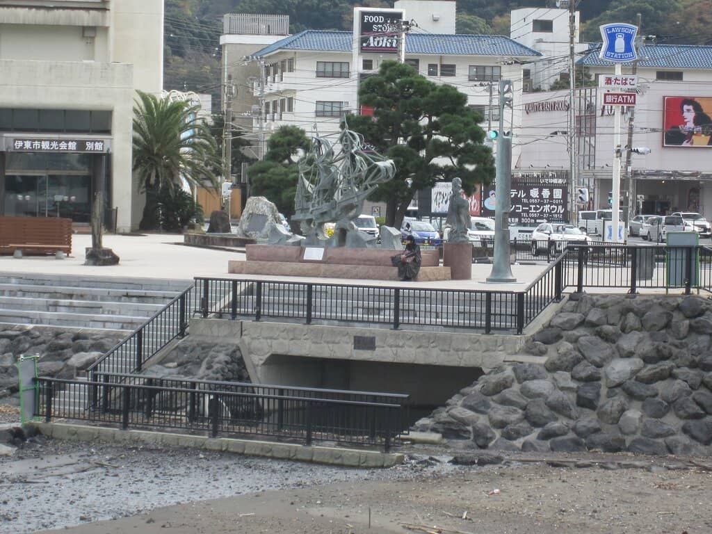 San Vena Ventura Statue