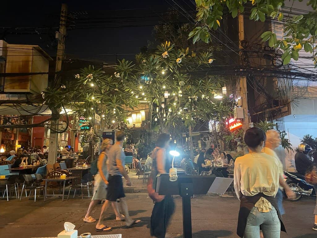 Rambuttri Alley