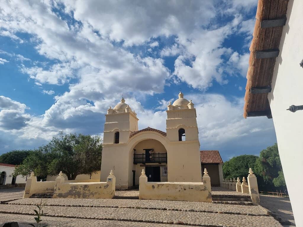 Classic Molinos Postcard View