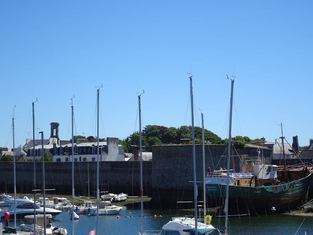 Charming Town Proximity