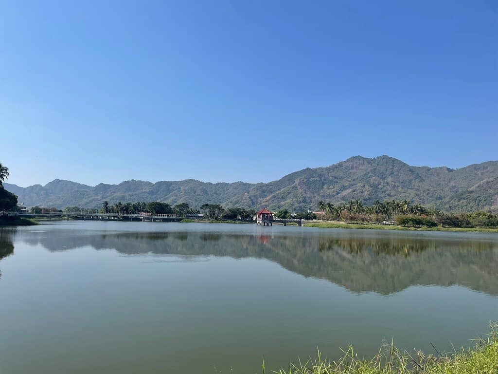 Meinong Lake