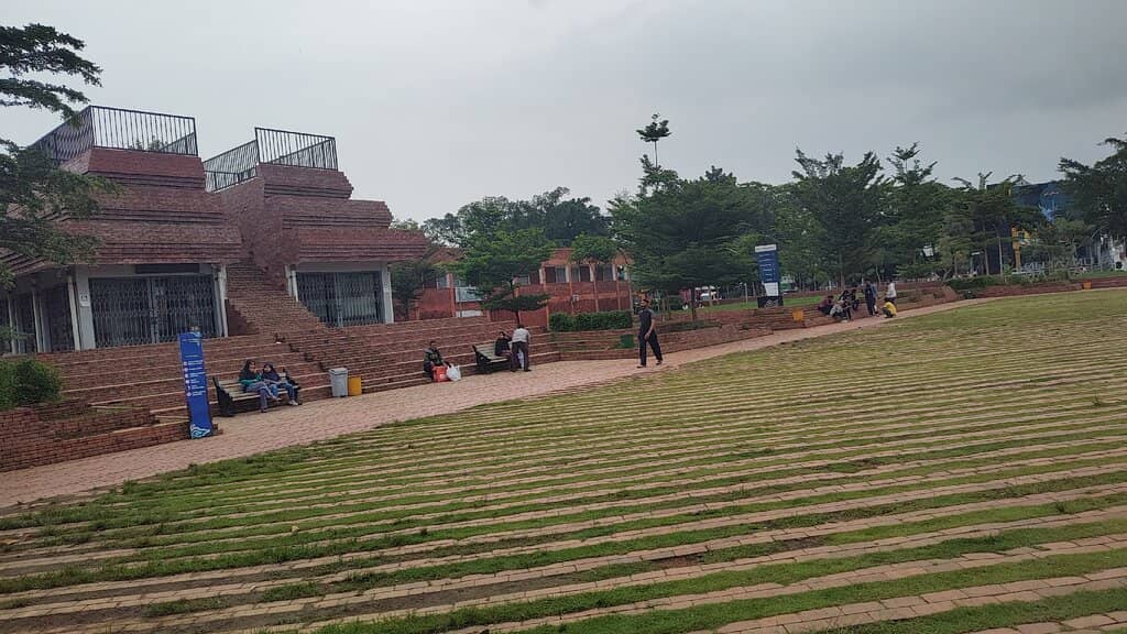 Vibrant Evening Street Food Scene