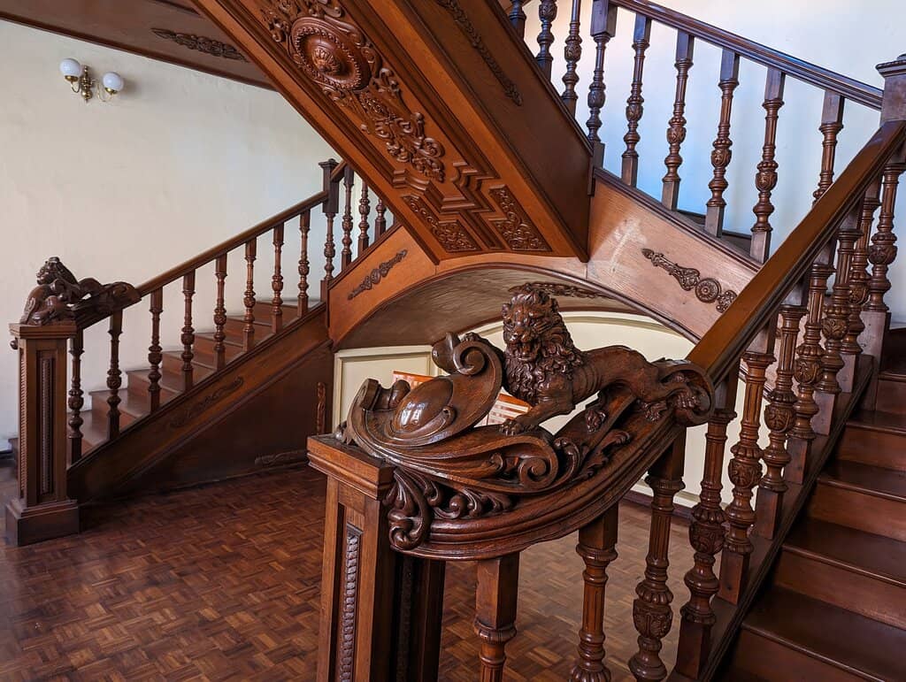 Panoramic Rooftop Views