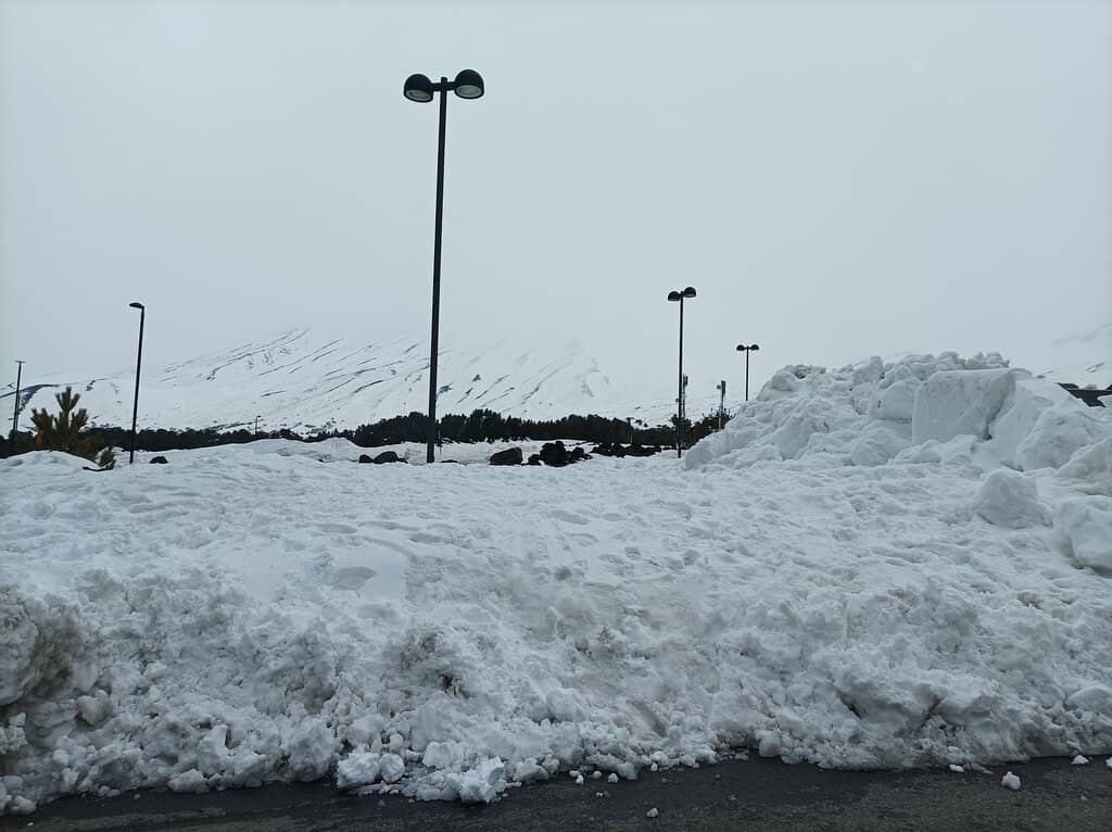 Skiing with a Sea View