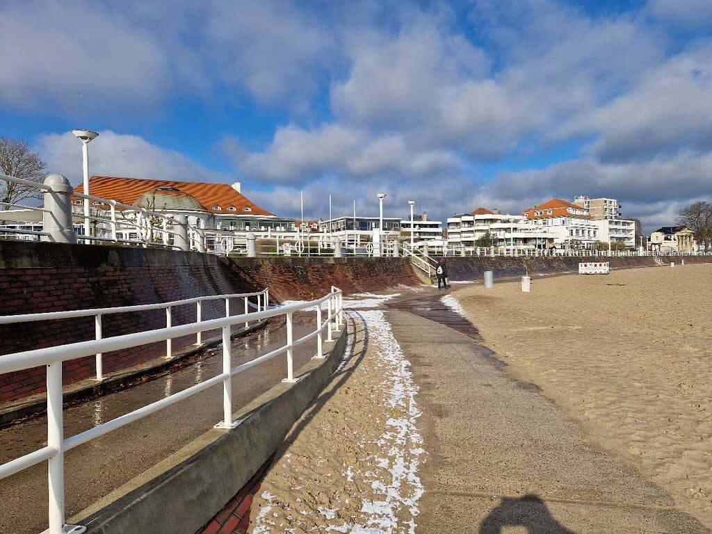 Coastal Walking & Cycling Path