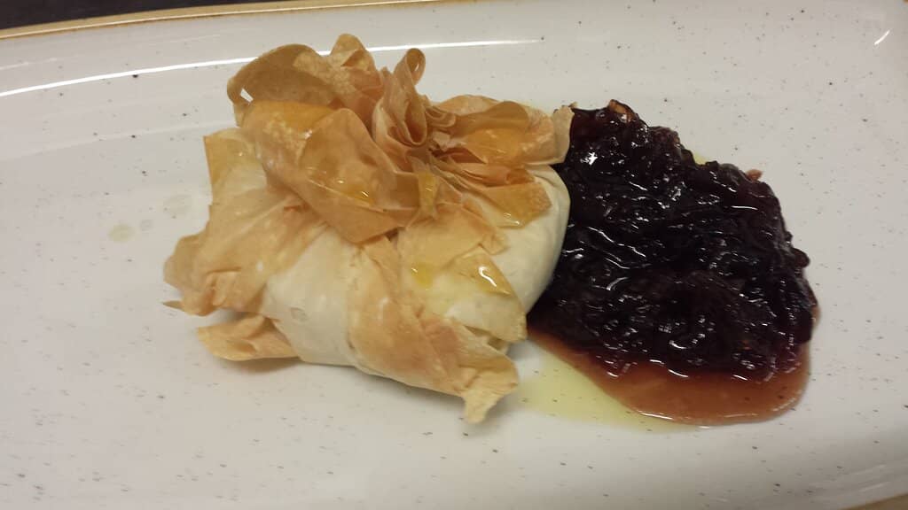 Cozy & Rustic Atmosphere