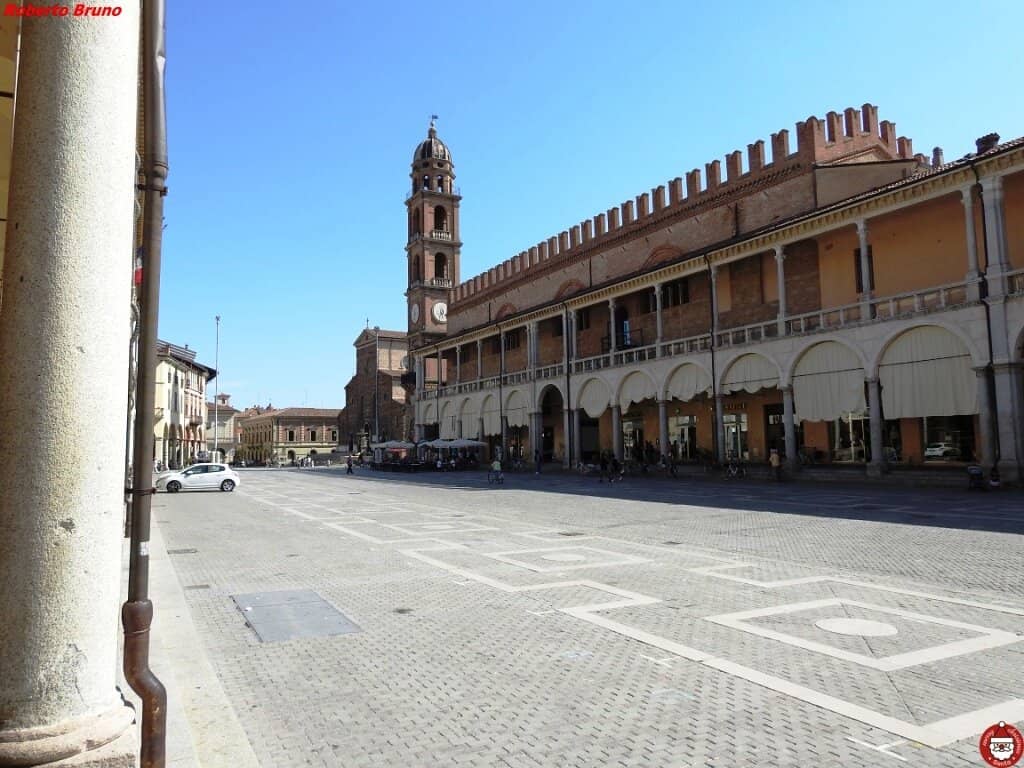 Christmas Tree Spectacle