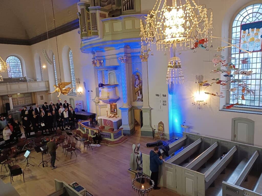 The Children's Cathedral Atmosphere