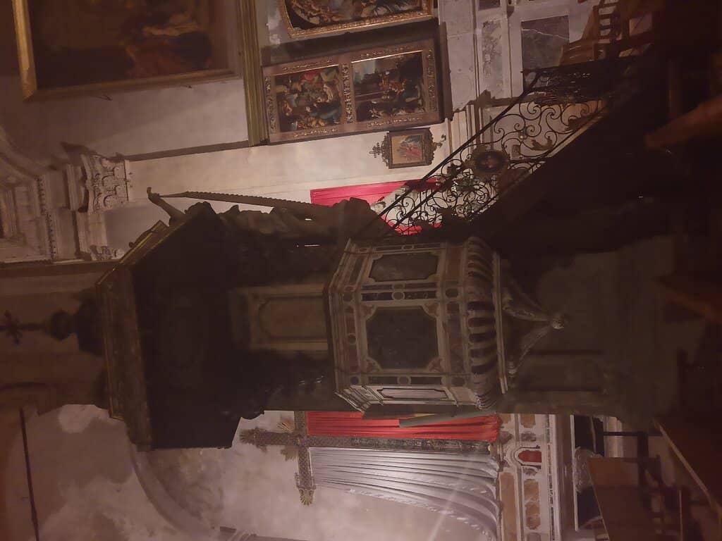 Artistic Interior
