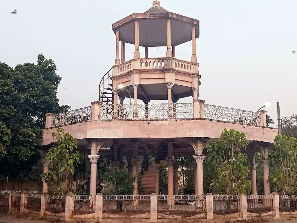 Vertical photo