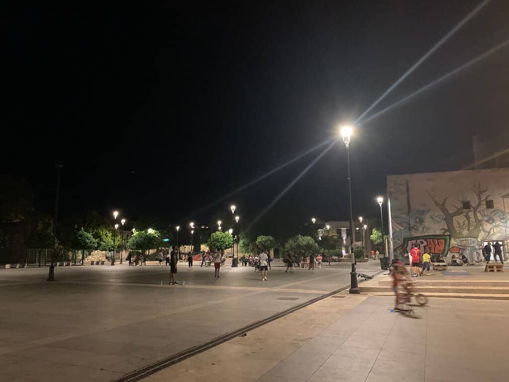 Live Cretan Music & Dance