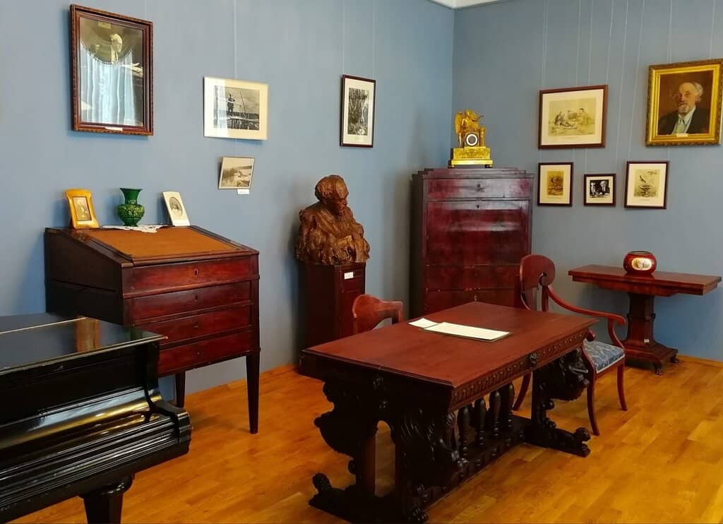 Bakhtin's Literary Connections