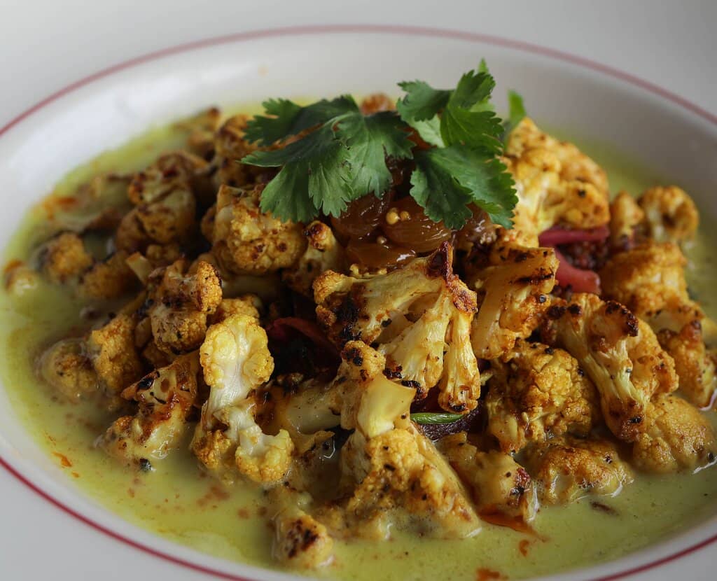 Intimate & Loungey Atmosphere