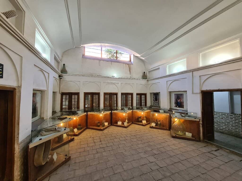 Kolahdoozha House Architecture