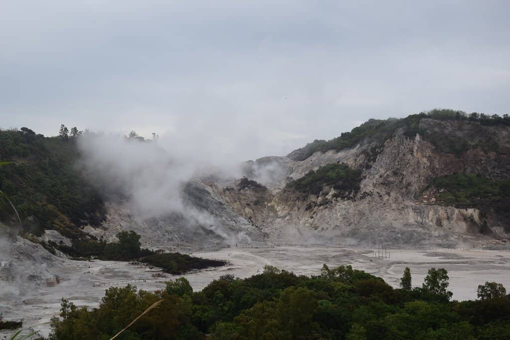 Fumaroles