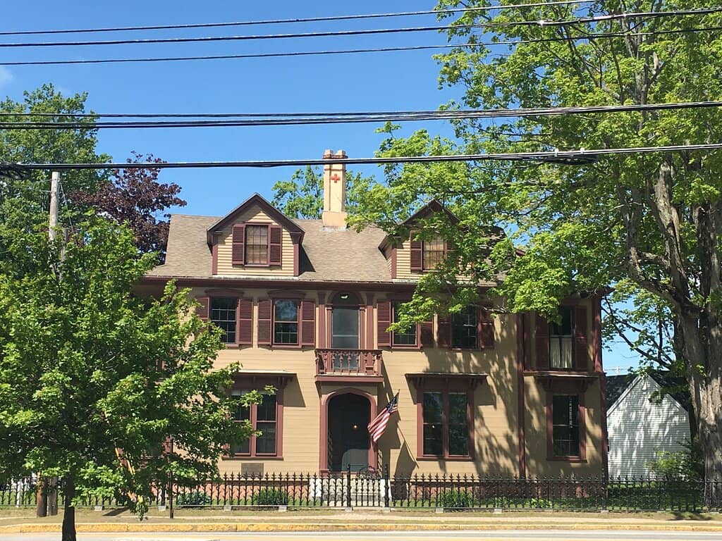 Skolfield-Whittier House