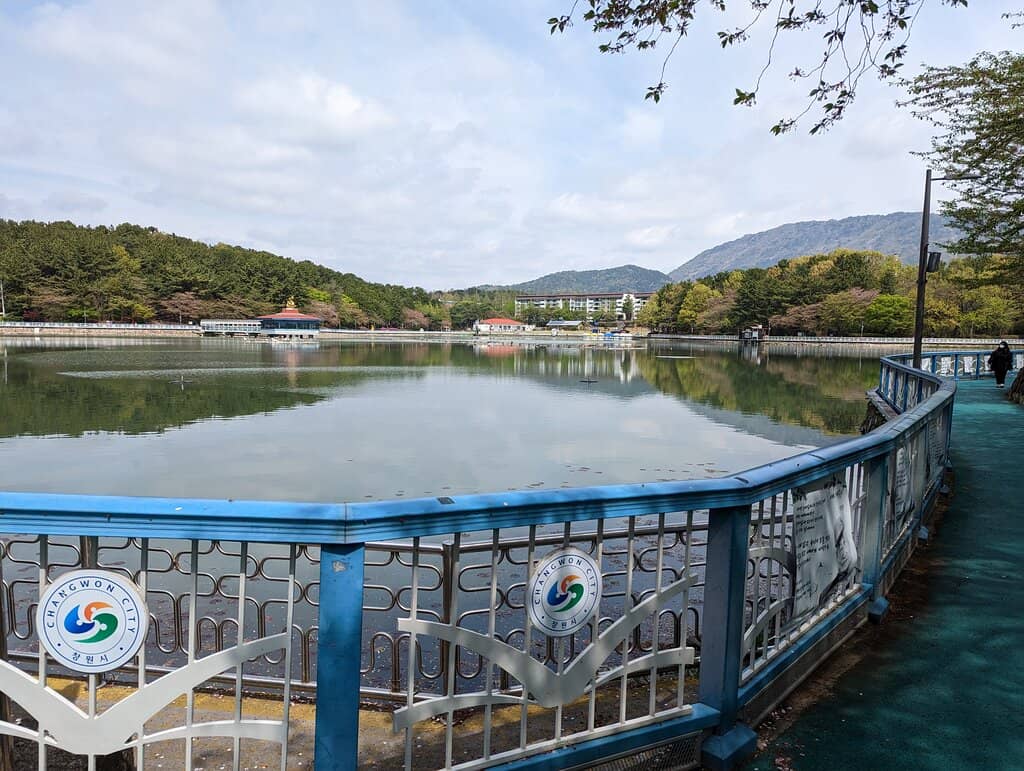 Lakeside Walking Trails