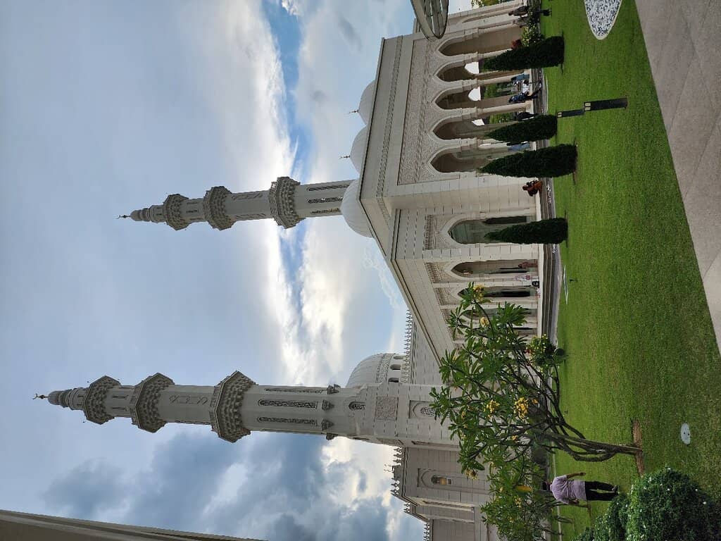 Picturesque Grounds