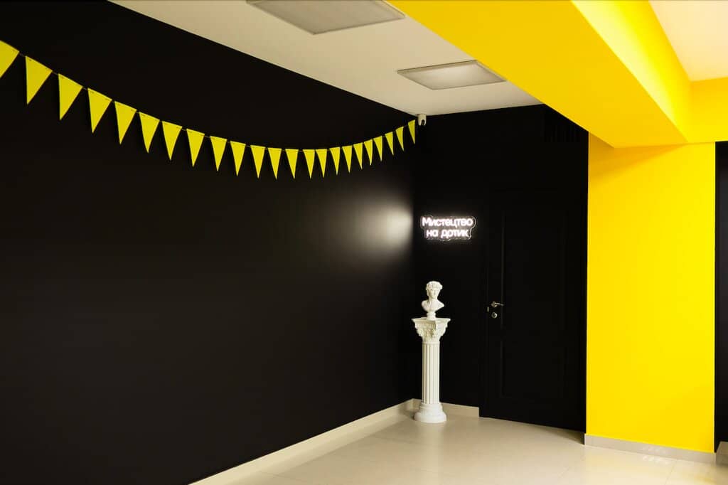 Interactive Zoo and Aviary