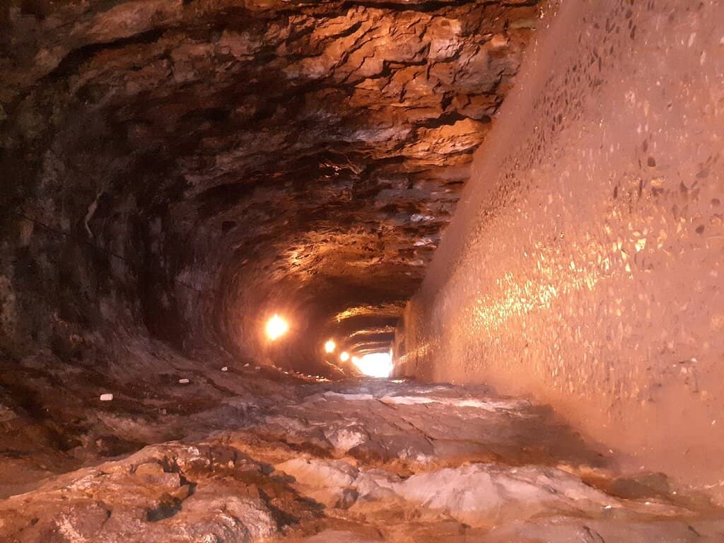 Portal to Conservatória