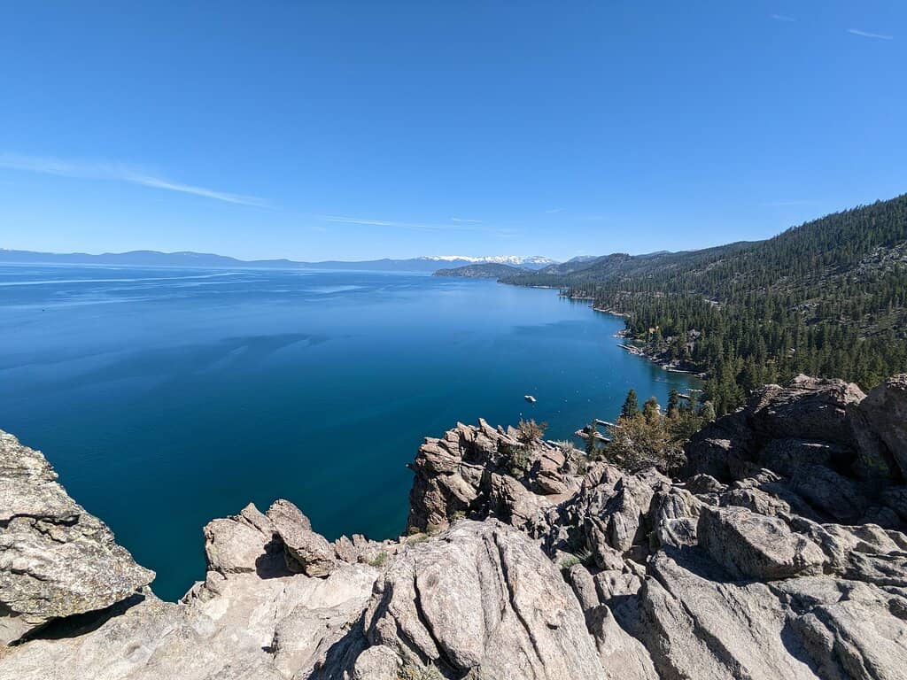 Panoramic Lake Views