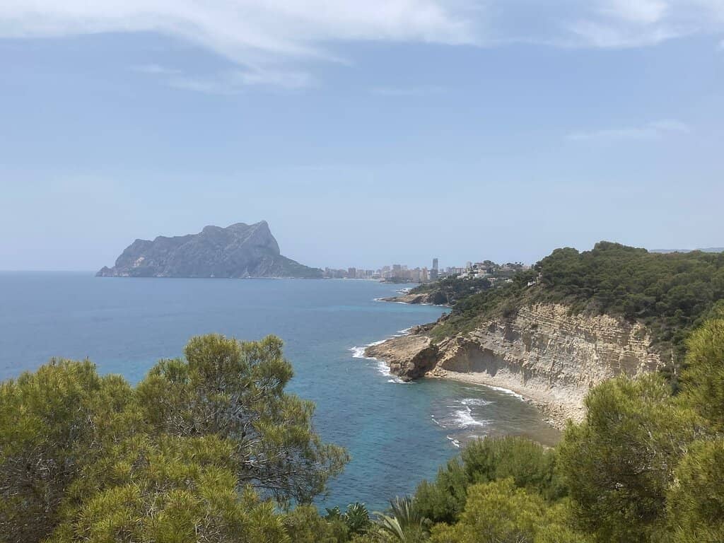 Iconic Ifach Rock Views