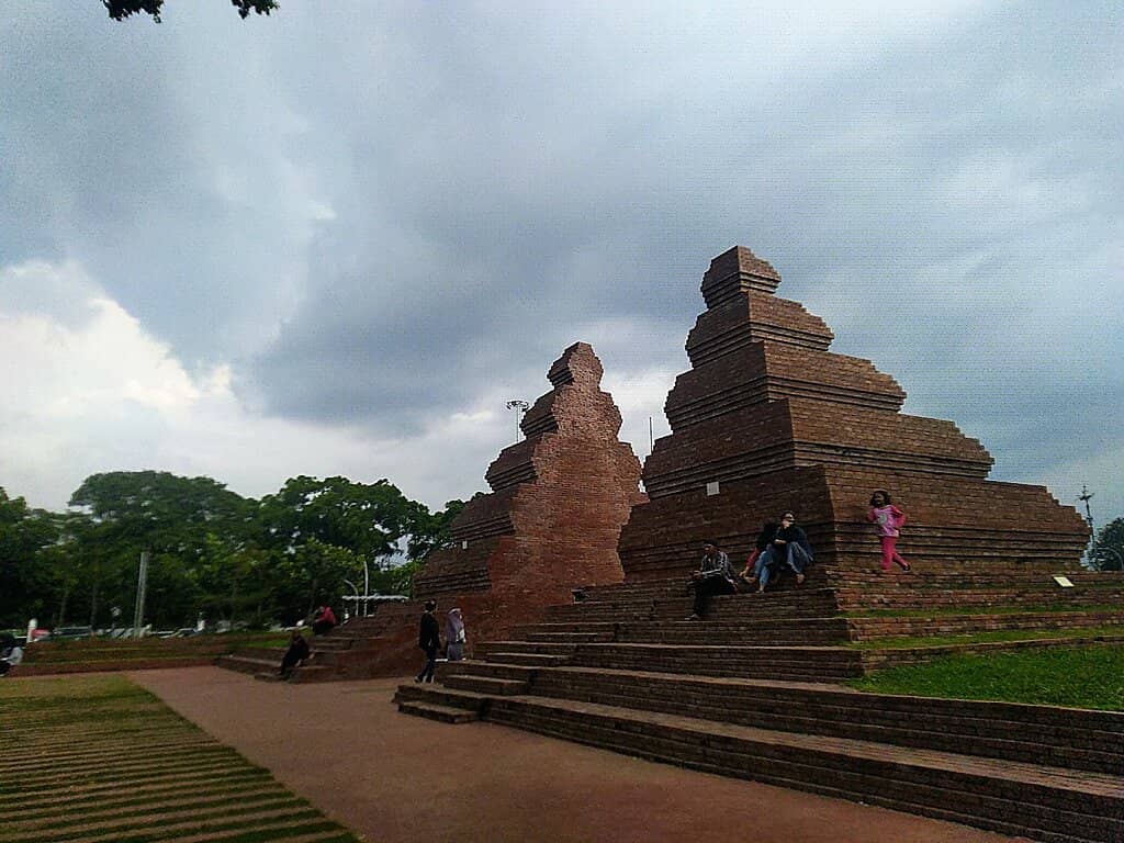 At Taqwa Grand Mosque Views