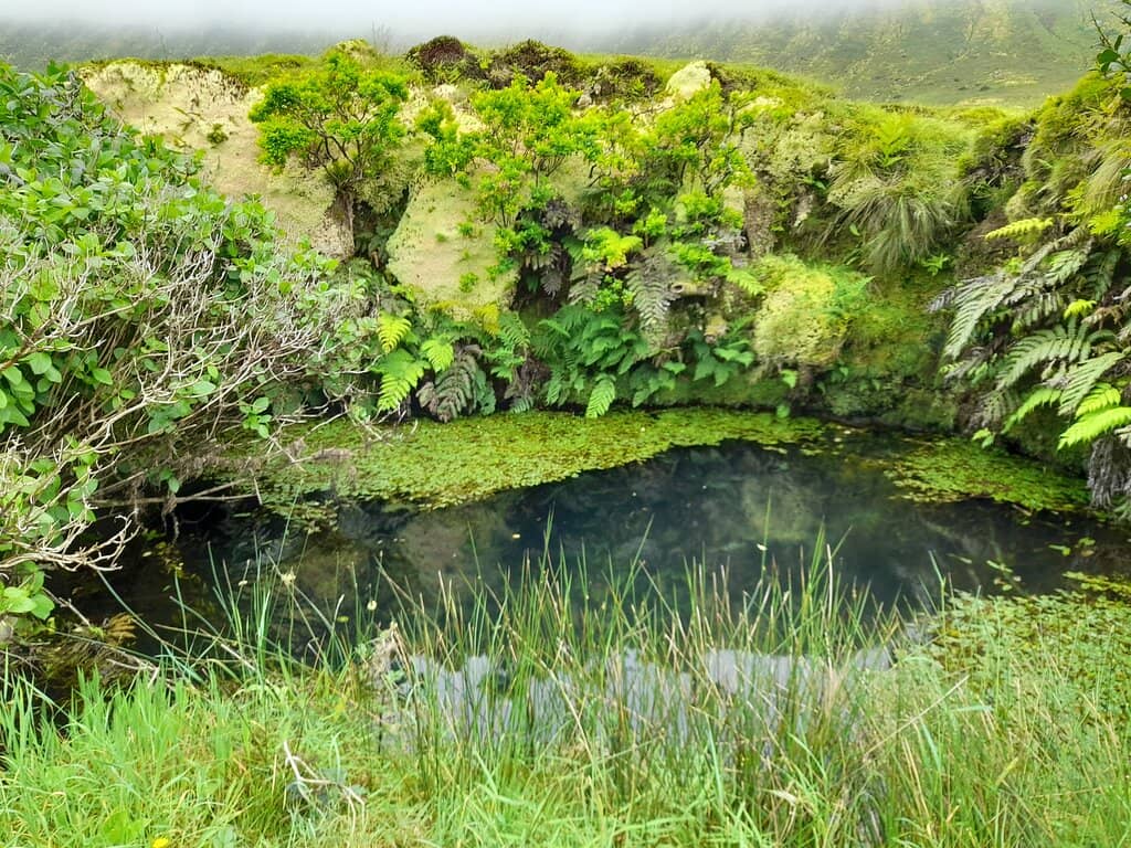 Caldeirão Crater